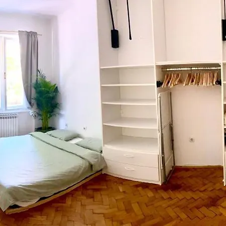 Teo Apartment *